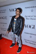 at Vogue_s 5th Anniversary bash in Trident, Mumbai on 22nd Sept 2012 (301).JPG